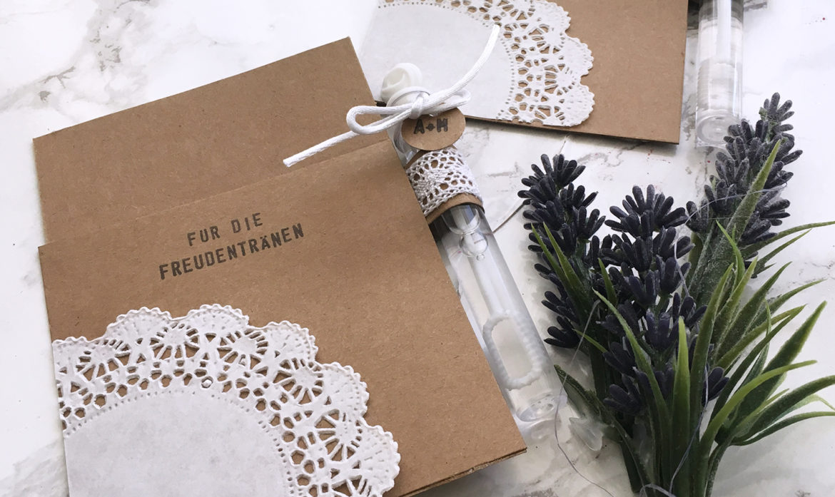 diy-freudentränen-wedding-bubbles