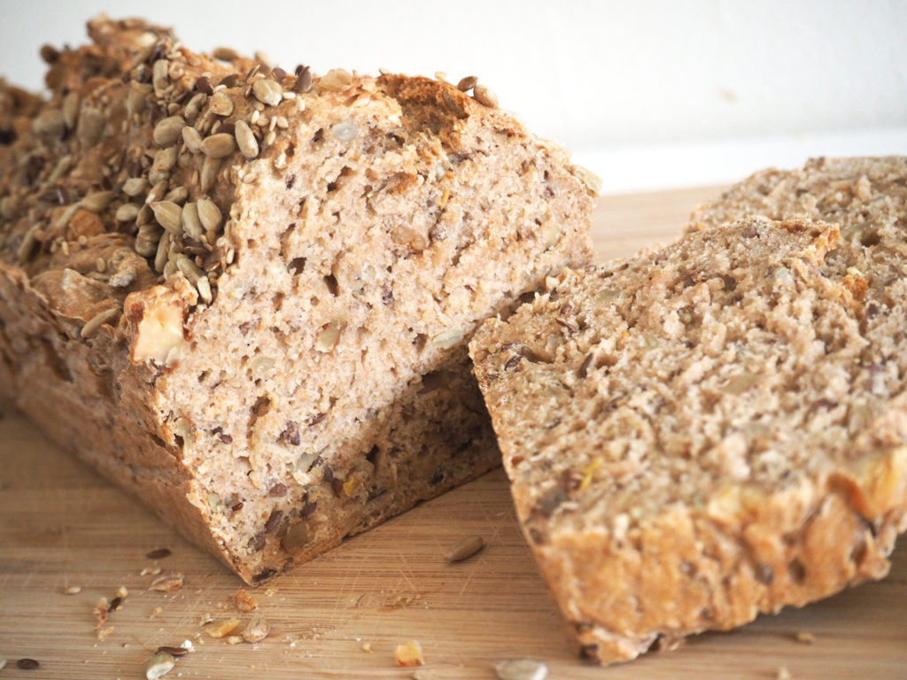 gesundes-fitness-vollkornbrot-backen