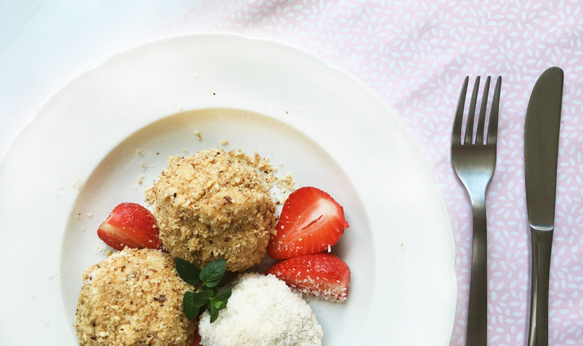 gesunde-lowfat-fitness-erdbeerknoedel
