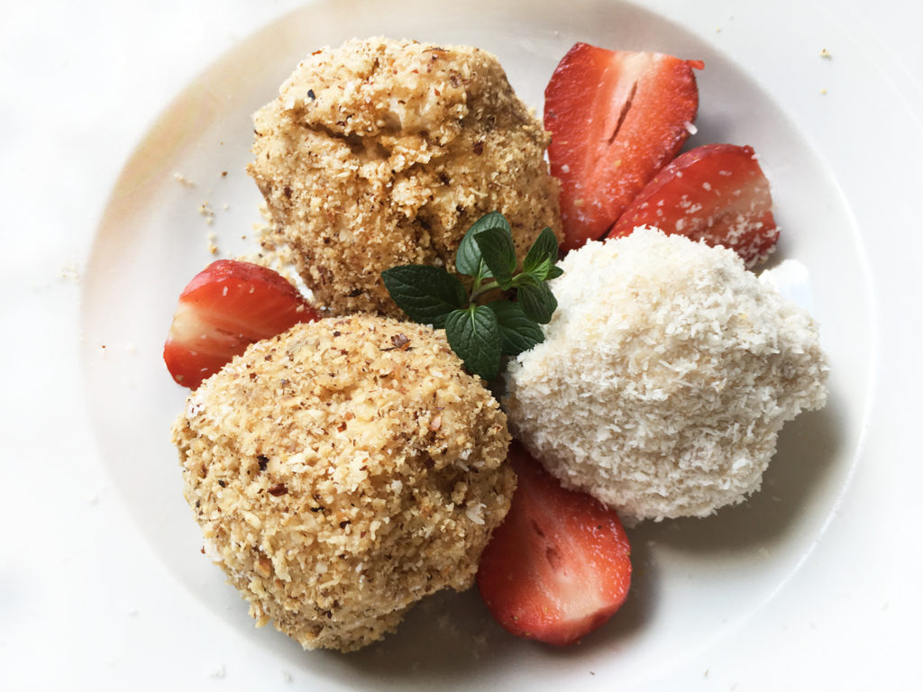 gesunde-lowfat-fitness-erdbeerknödel