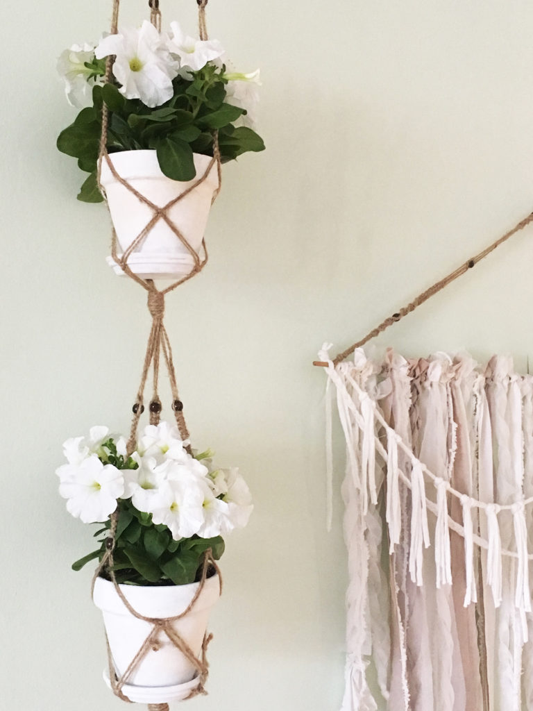 diy-blumenampel-knüpfen-im-bohostil