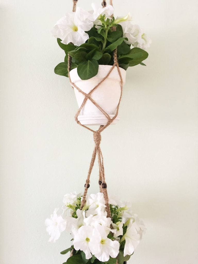 diy-blumenampel-knüpfen-im-bohostil