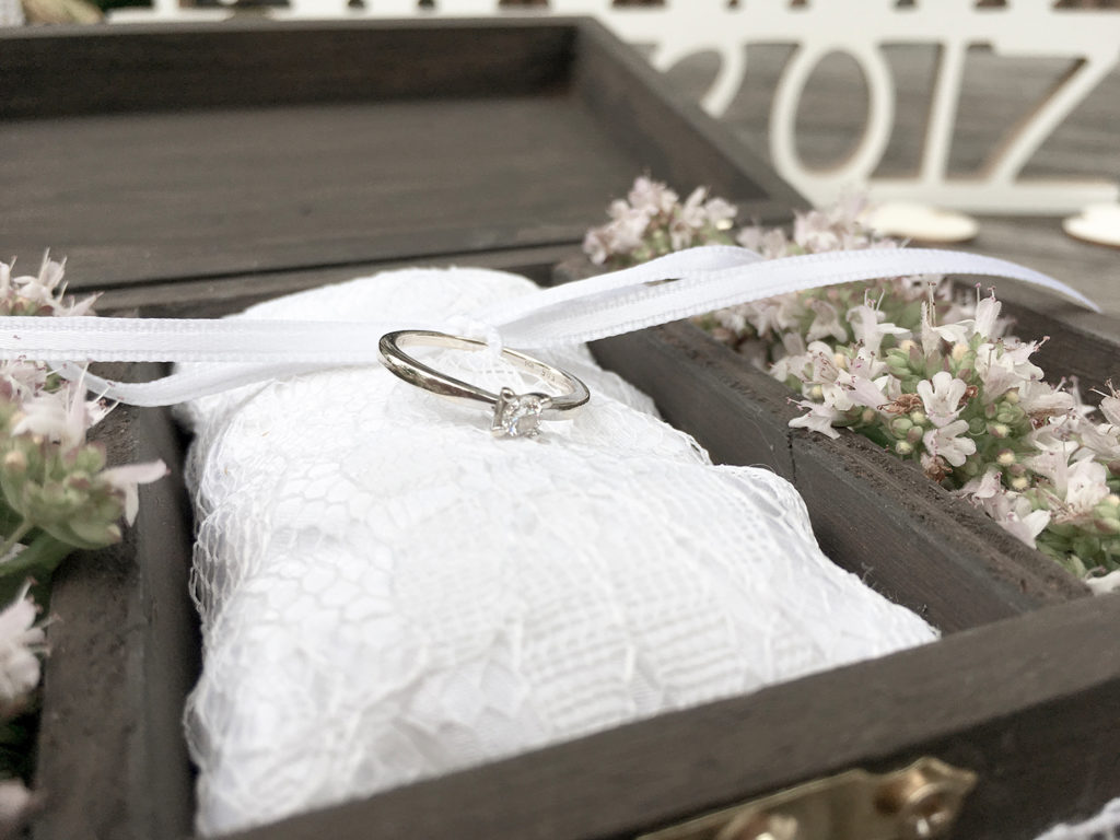 diy-vintage-ringkissen-hochzeit