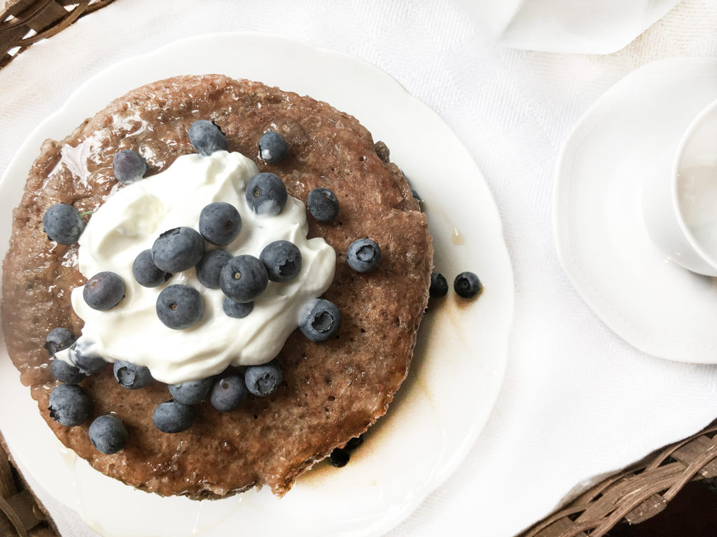 Gesunde Fitness Chiasamen-Bananen-Pancakes - vegan